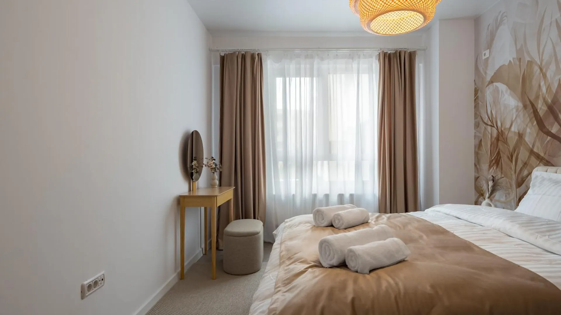 Central Spacious Apartment 407